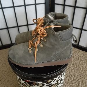 Ugg Boots (Boys)